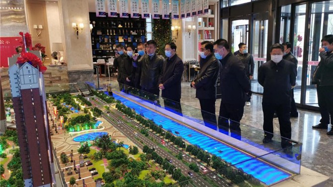 市、區(qū)領(lǐng)導(dǎo)蒞臨百酈灣視察項目小學(xué)建設(shè)情況