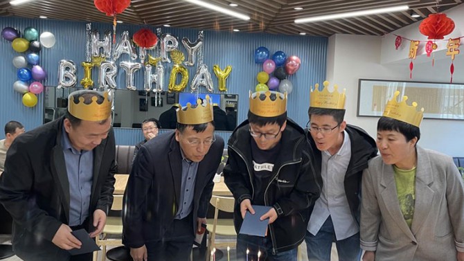 時(shí)光荏苒，成長(zhǎng)置業(yè)相伴